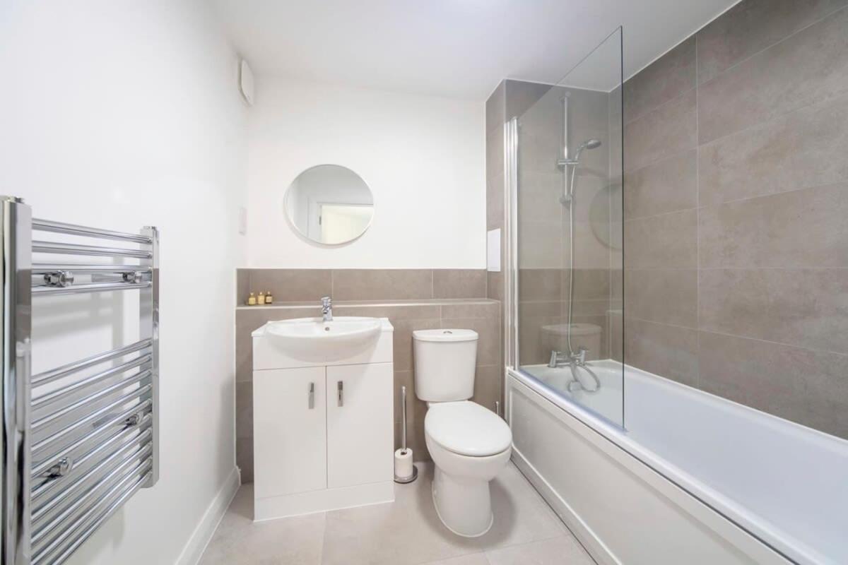 Lovely 1 Bedroom Apartment In Ashford Ashford  Extérieur photo